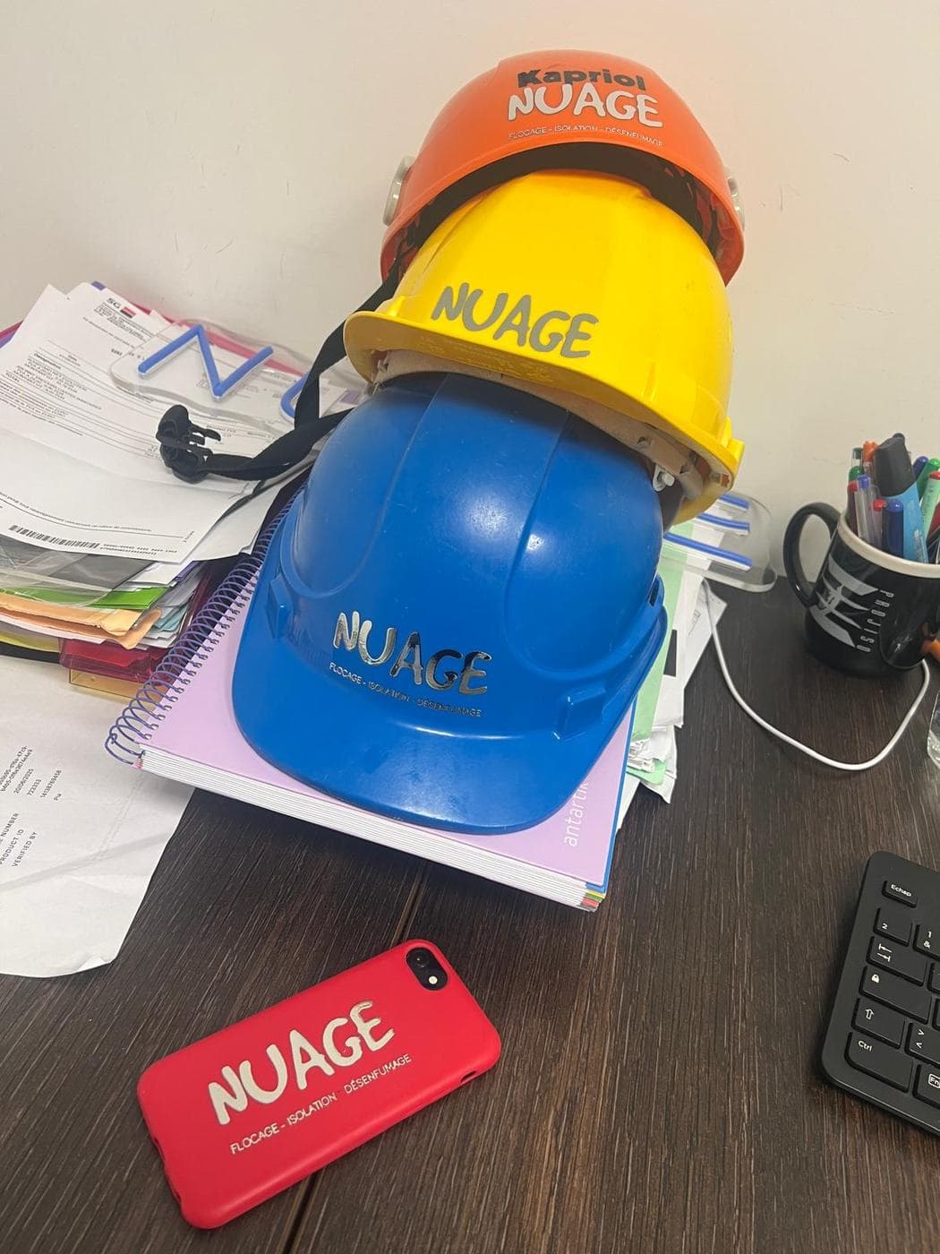 Équipement NUAGE — Casques et coque